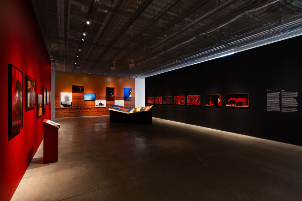 Latitudes: Nuits Balnéaires and François-Xavier Gbré photgraphy exibiton