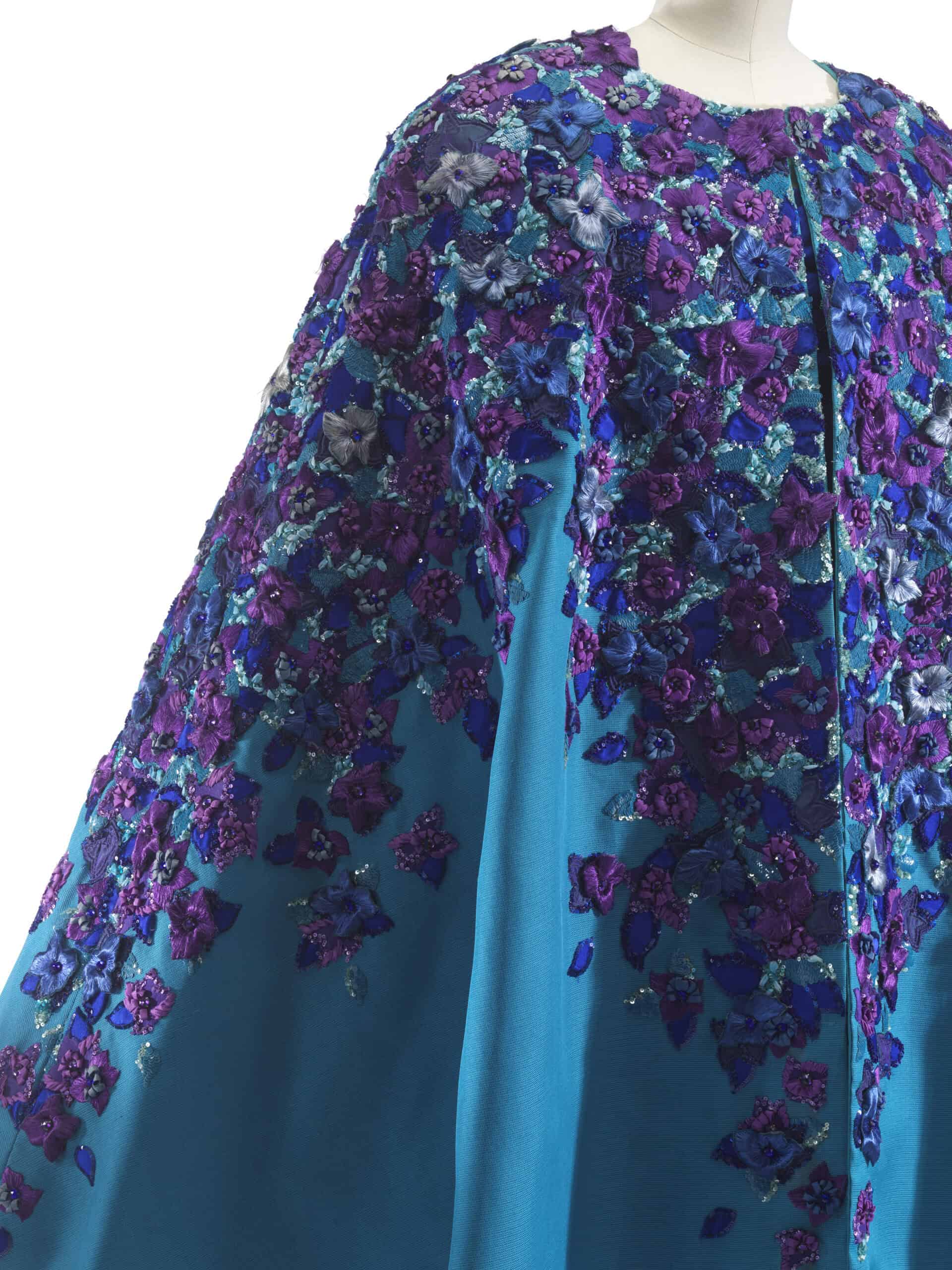  Yves Saint Laurent, Cape, 1989, Palais Galliera, Fashion museum of Paris.