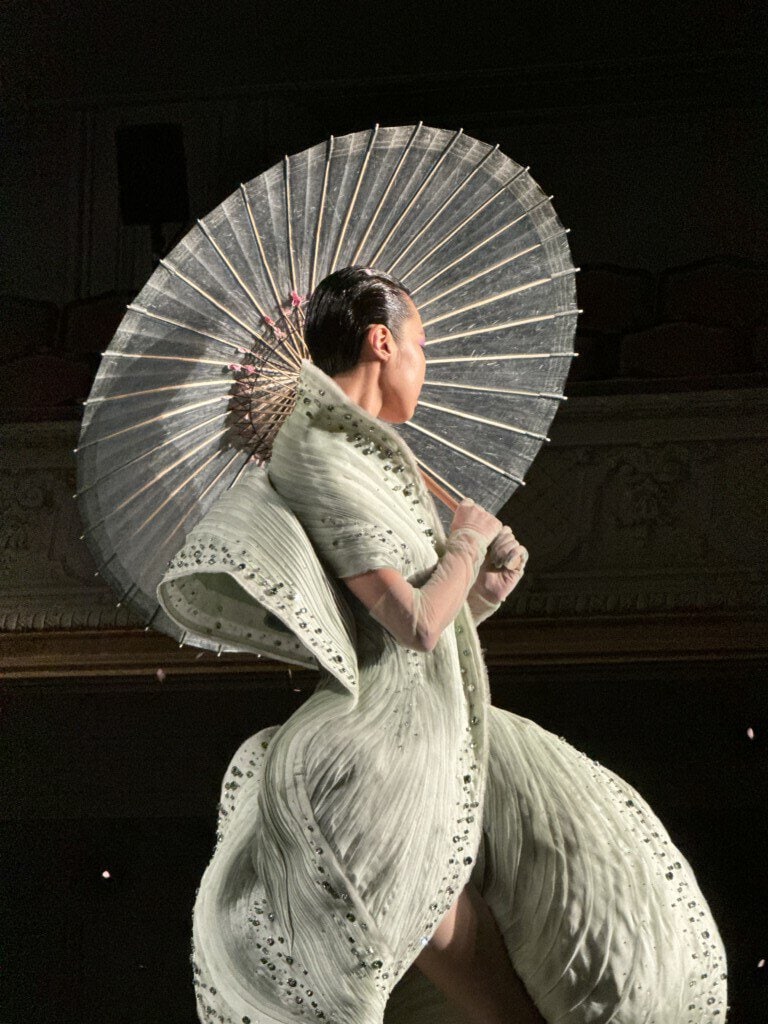Cheney Chan catwalk Haute Couture 24