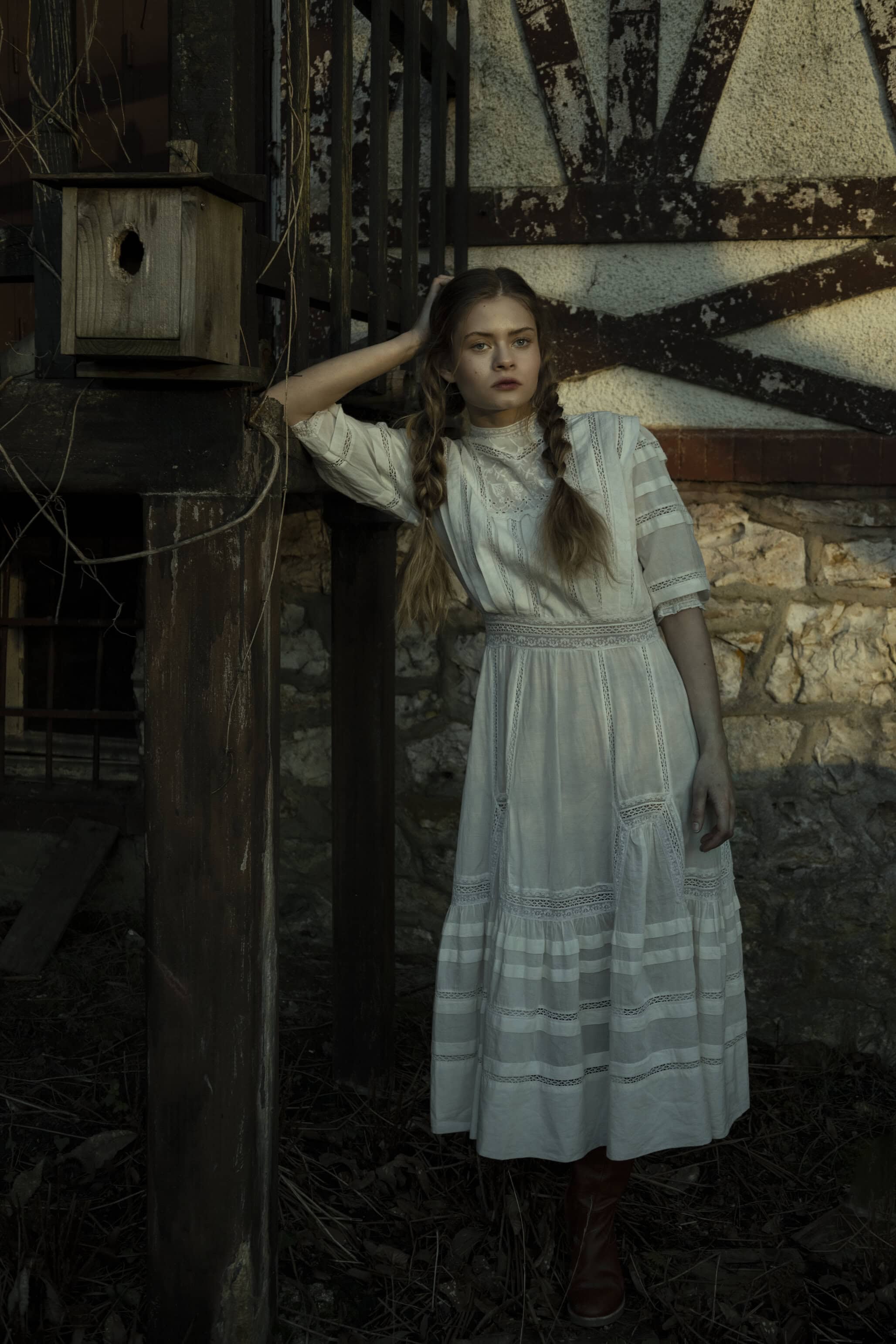 Laura is wearing Dress Sessùn, boots Comptoir des Cotonniers by photographer FRENCH COWBOY A Mia Macfarlane & Julien Crouigneau Creation 