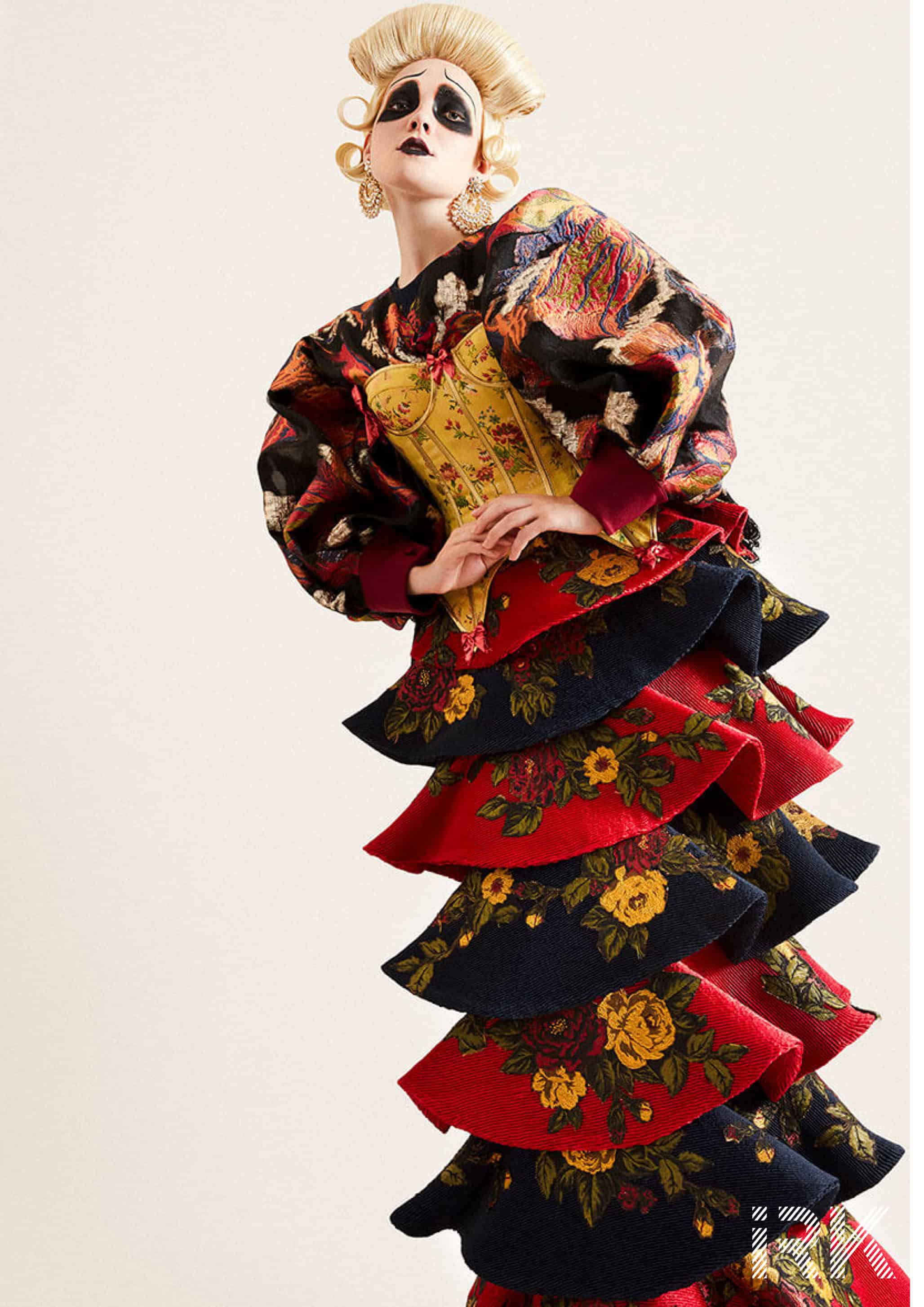 robe superposée &amp; haut : John Paul Ataker Corset : Jackson Weiderhoeft