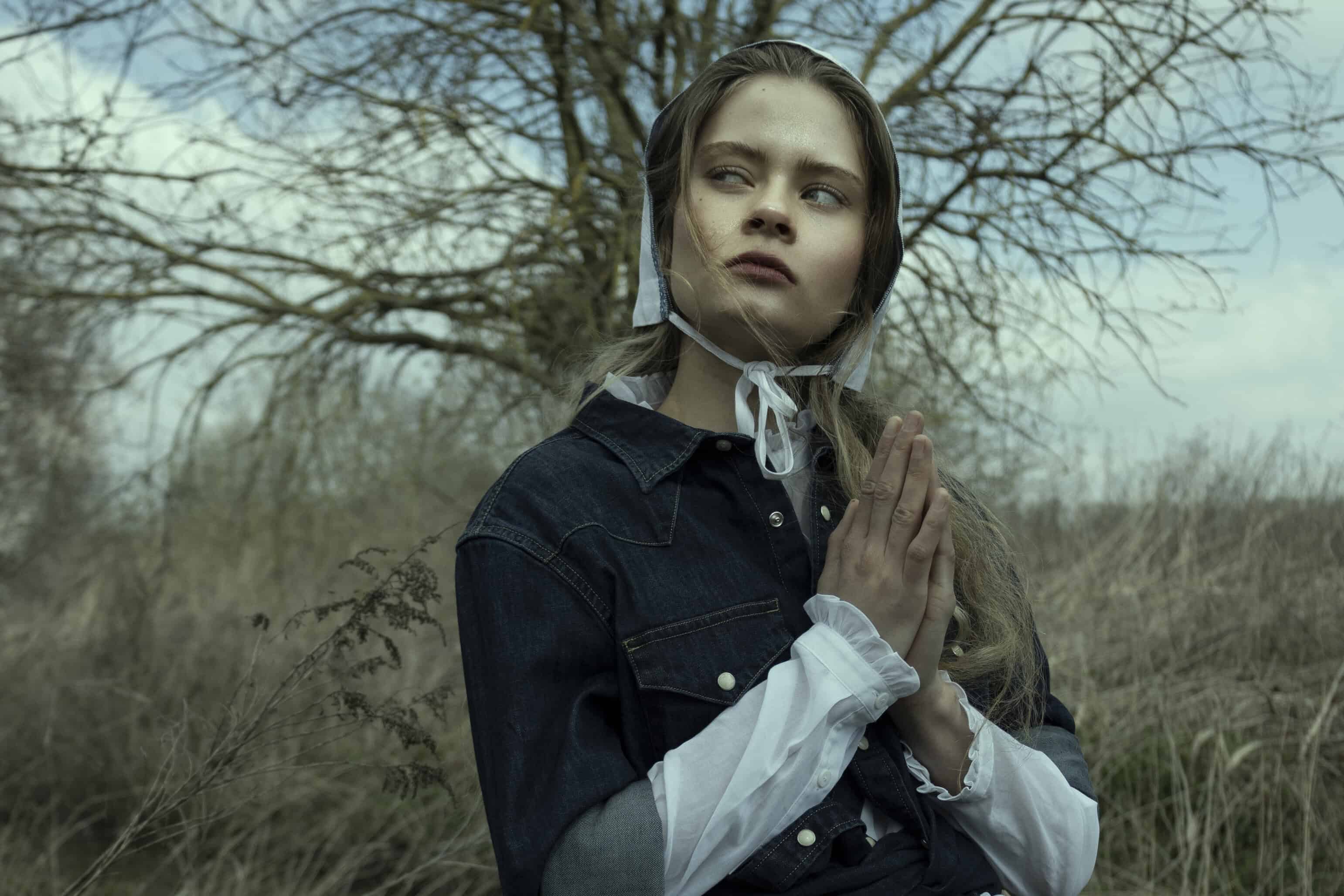 Quaker girl fashion inspired in Shirt Lee, blouse Comptoir des Cotonniers, Boots Sarenza.
