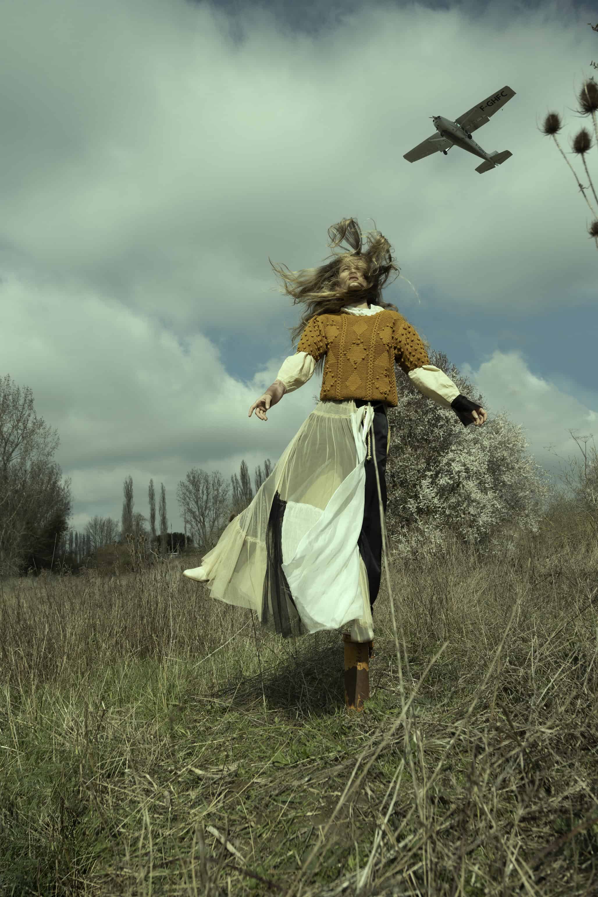 Blouse, pants and skirt forte_forte corde vocali, sweater Sessùn, shoes Anthropologie Paris.