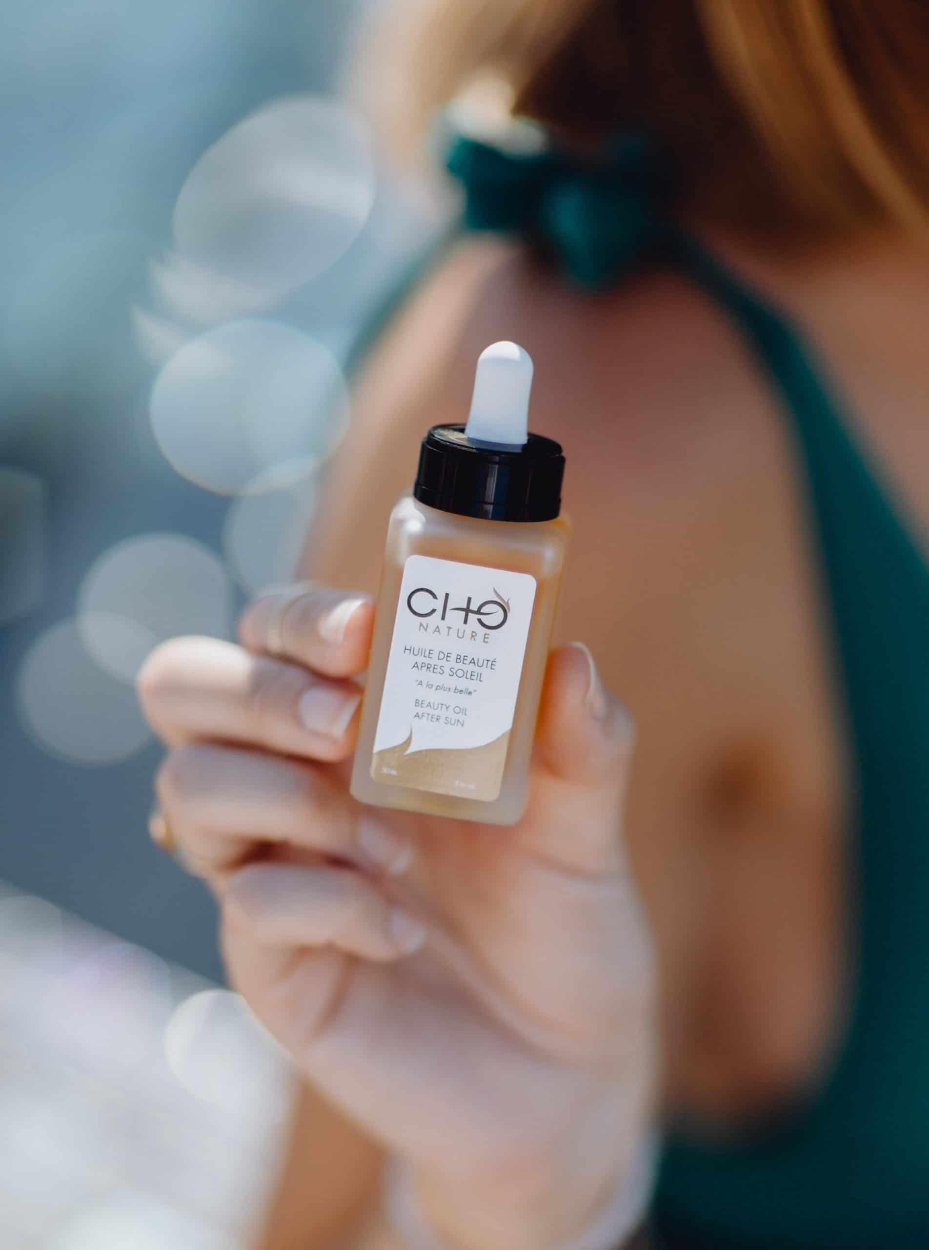 CHO Nature after-sun beauty oil on the beach – botanical care for nourished summer skin.