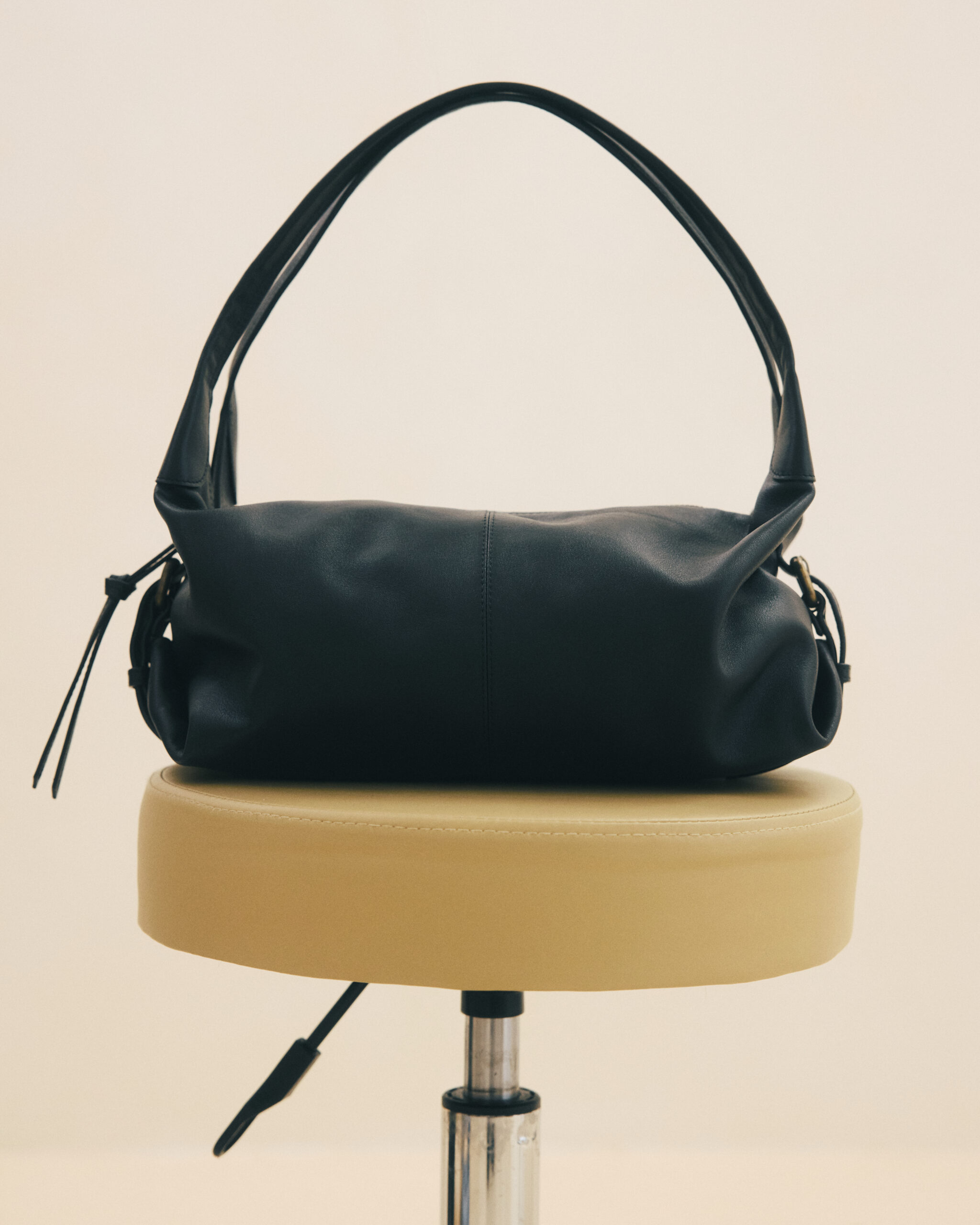 A stylish and timeless everyday day,