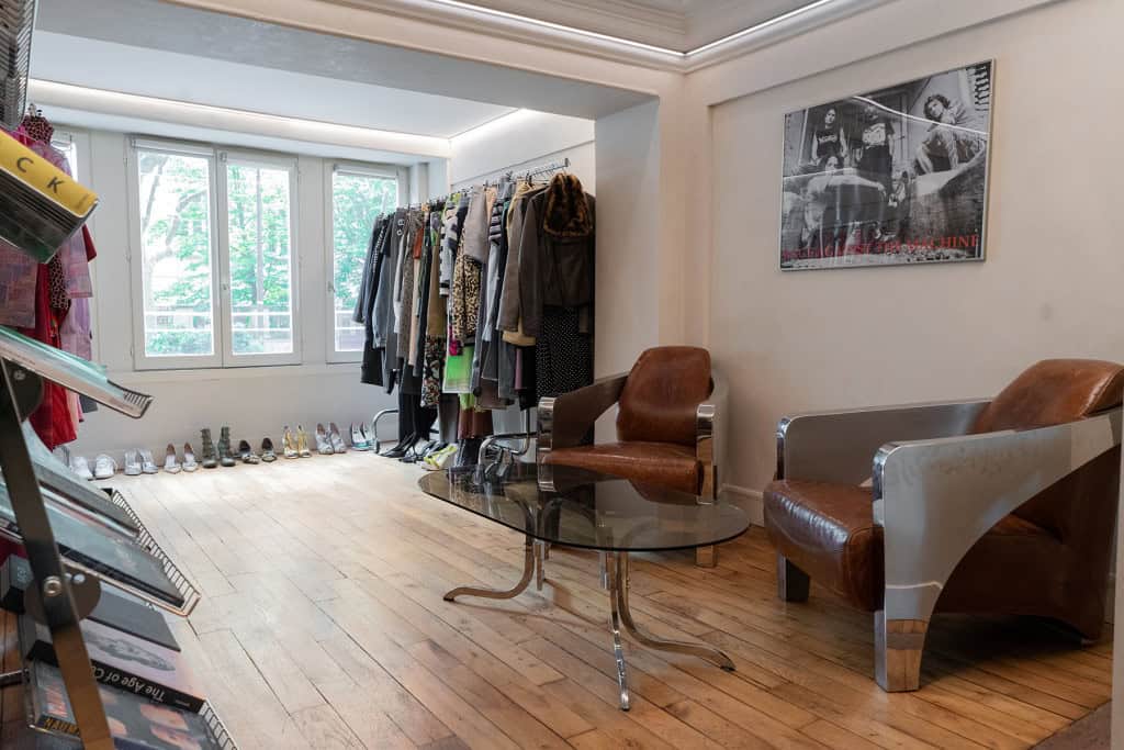 Paris fashion store CHEZ SNOW BUNNY, 12 Rue Dupetit-Thouars, 75003 Paris