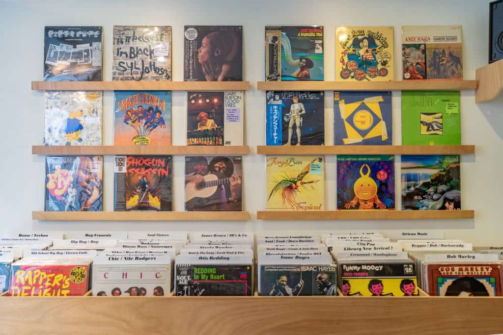 Listen record shop.