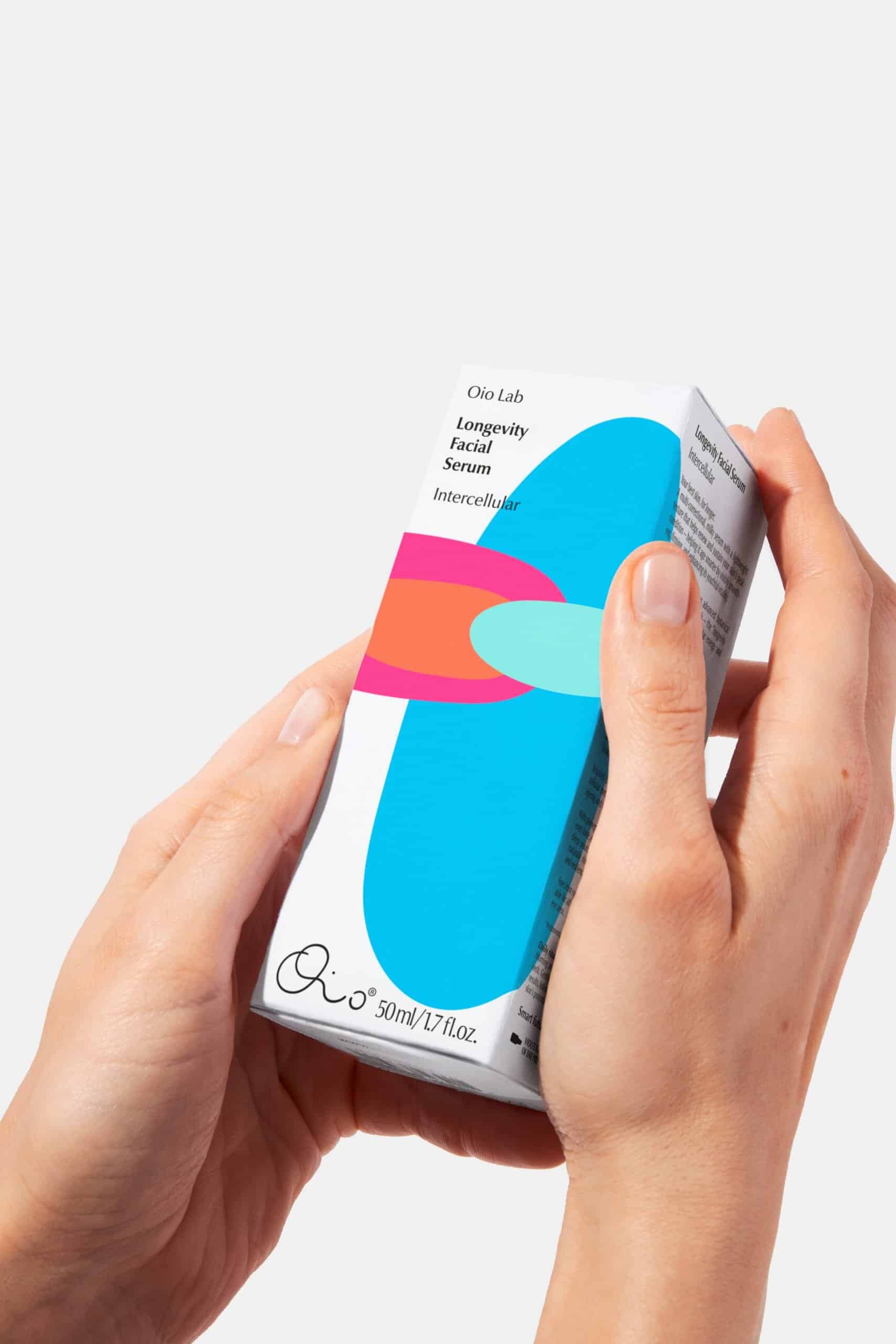Oio Lab Intercellular serum box – Polish skincare innovation for summer beauty essentials.