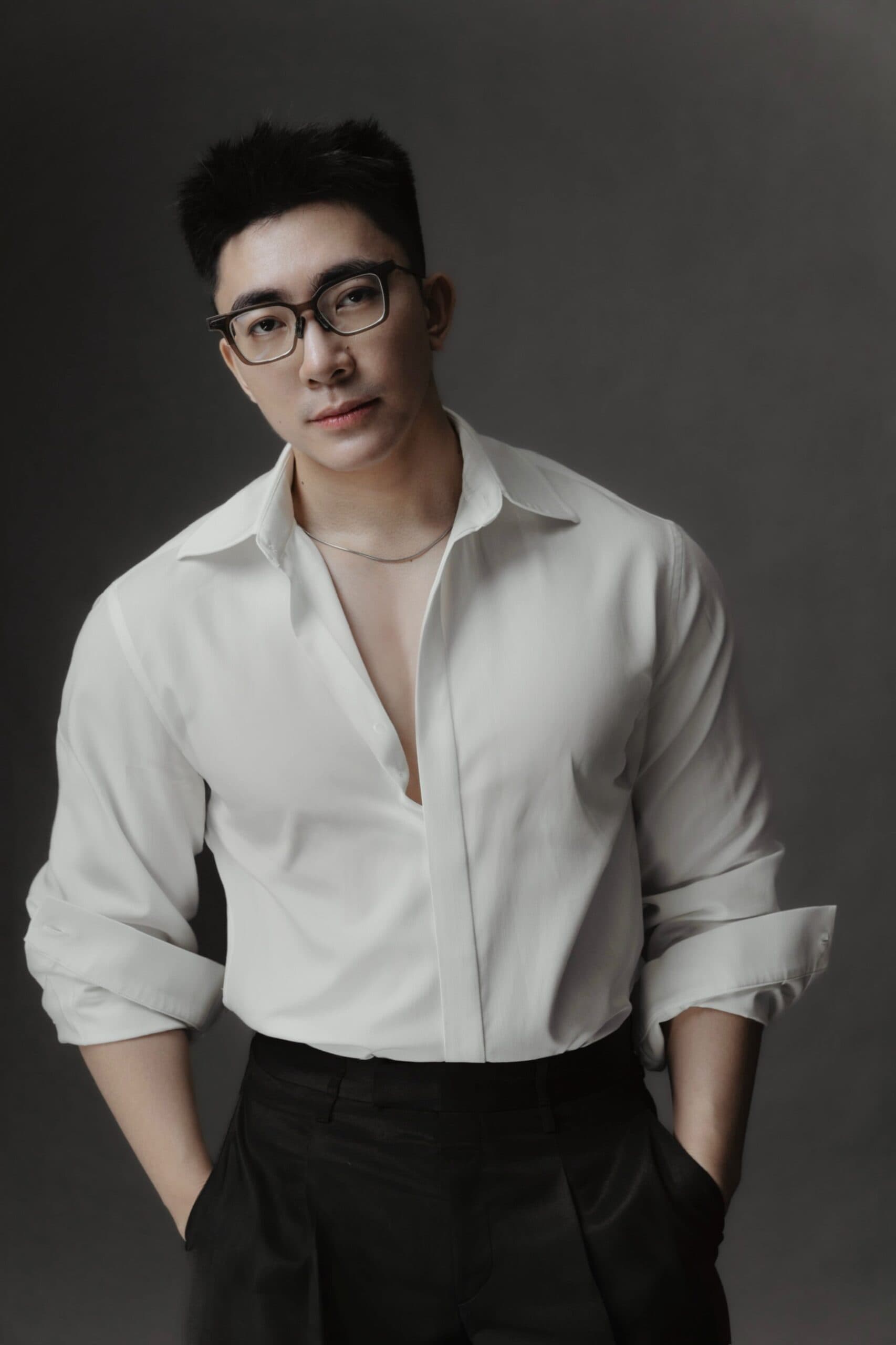 Portrait of the designer Phan HUY