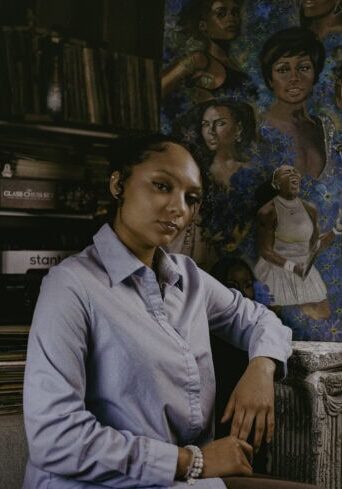 Kayla Mary in her studio_03