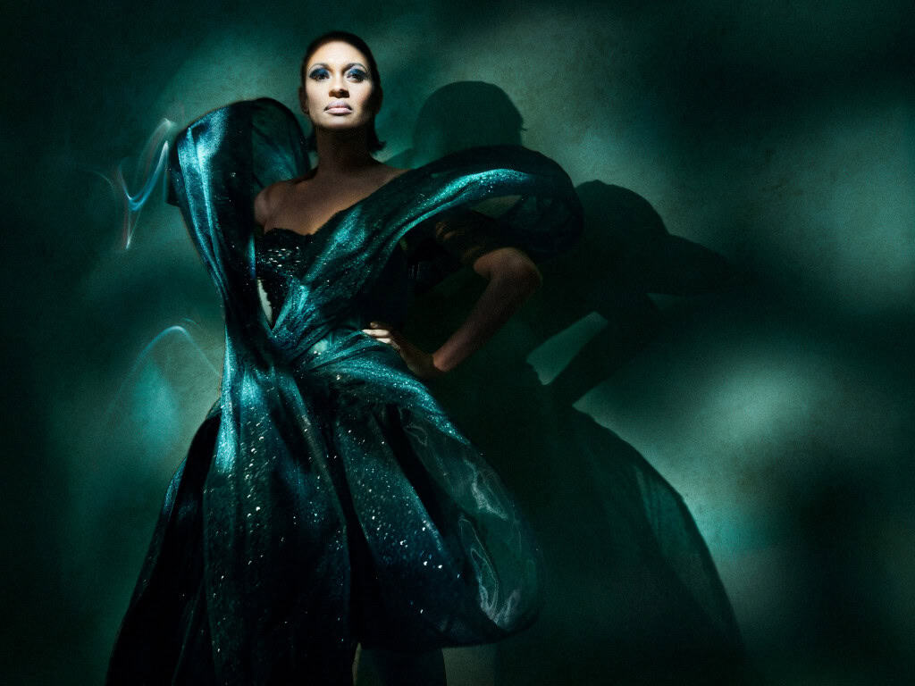 Cynthia Addai-Robinson black and white fashion photo