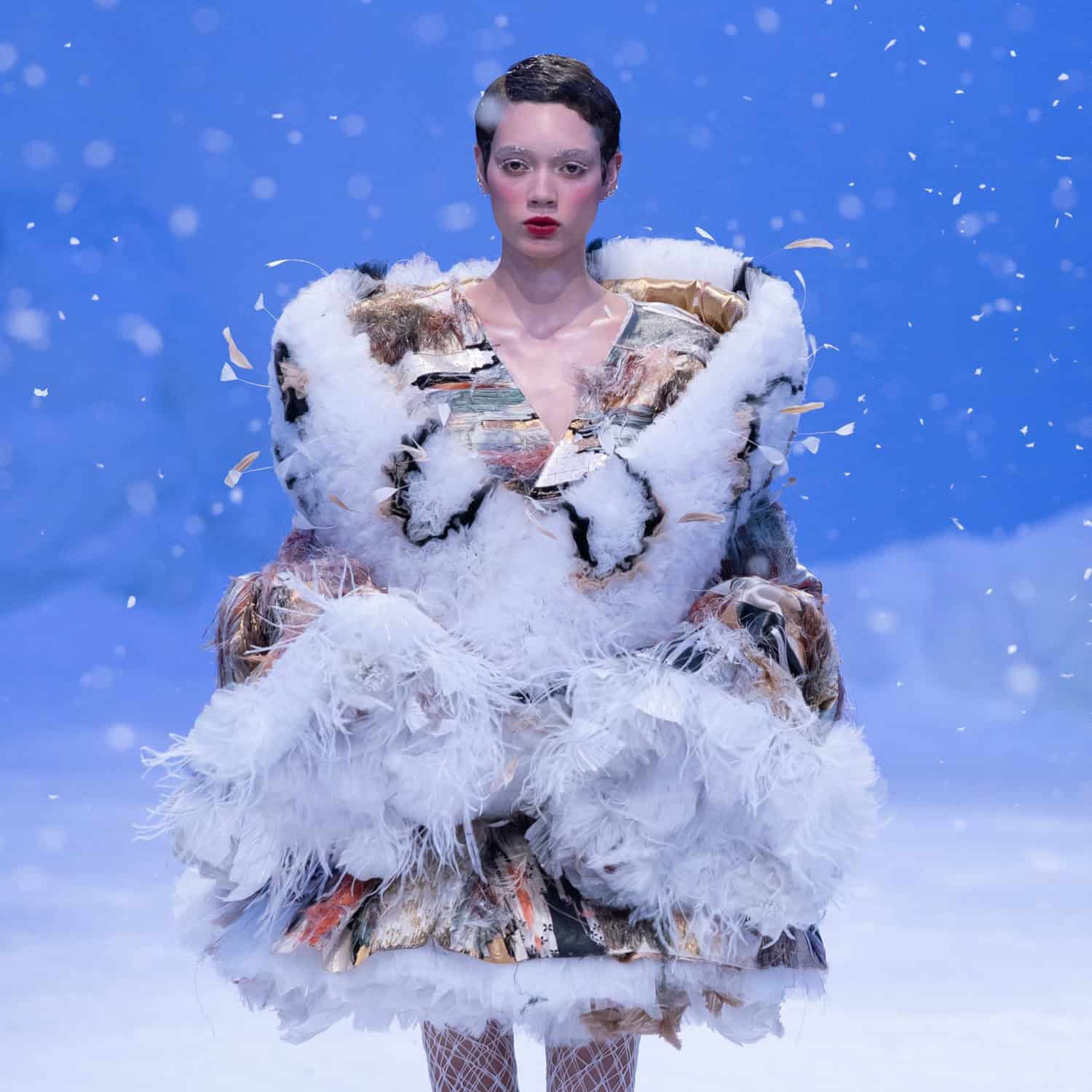 Guo Pei Himalayas collection