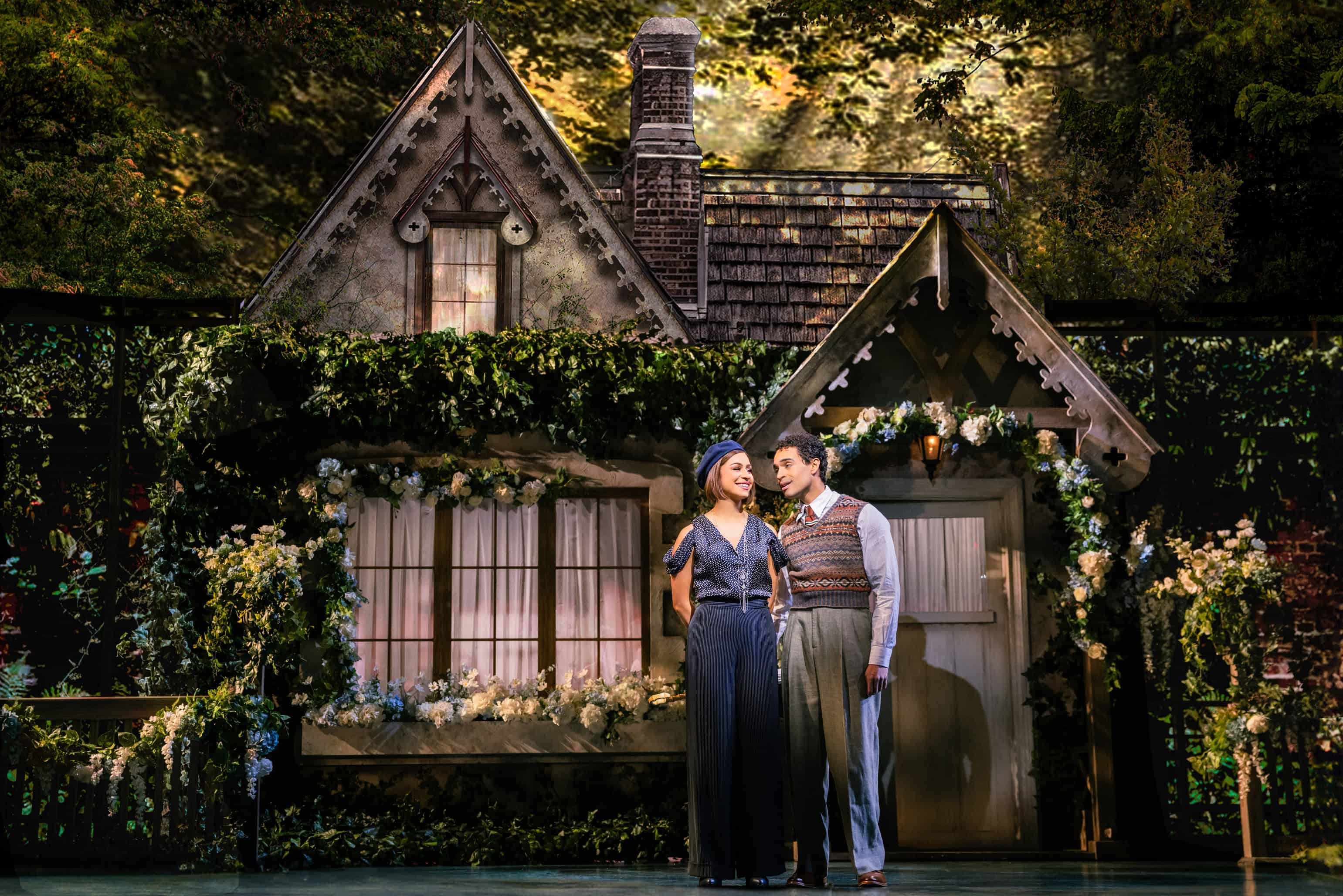 mage Credit: Samantha Pauly & Noah J. Ricketts in The Great Gatsby (c) Matthew Murphy and Evan Zimmerman