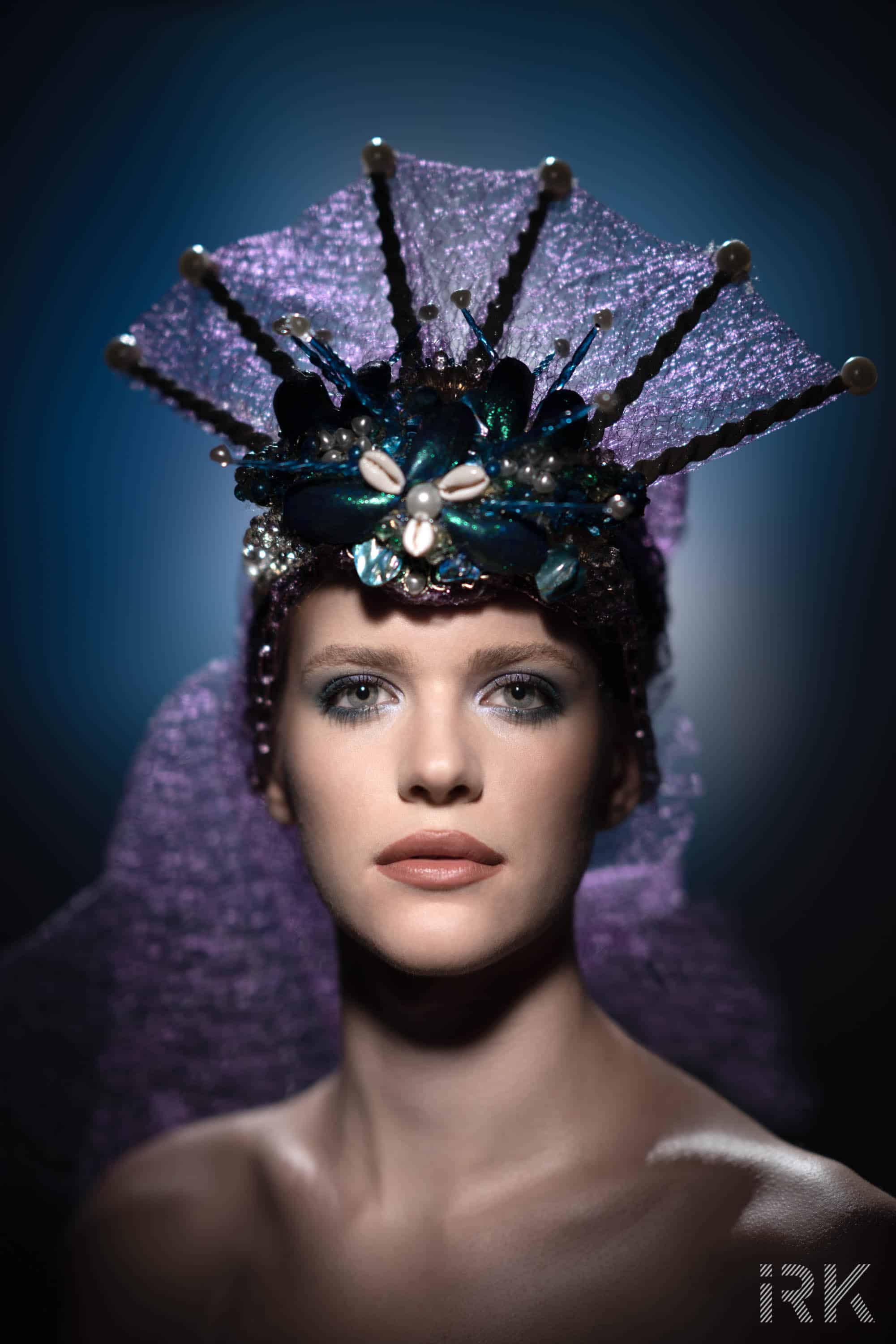 sea queen beauty photo. 
Head dress Suna Moya