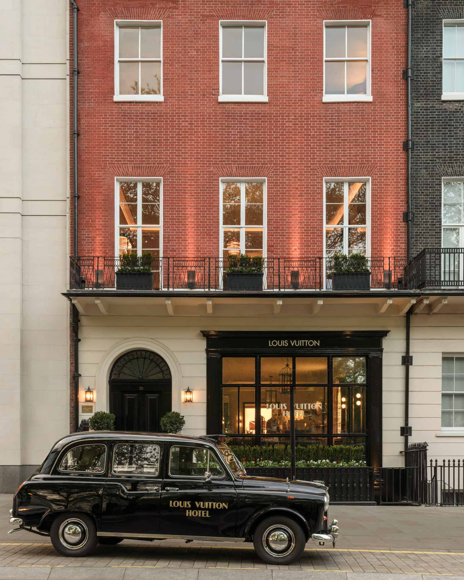 Louis Vuitton Hotel London Pop Up @alex Upton
