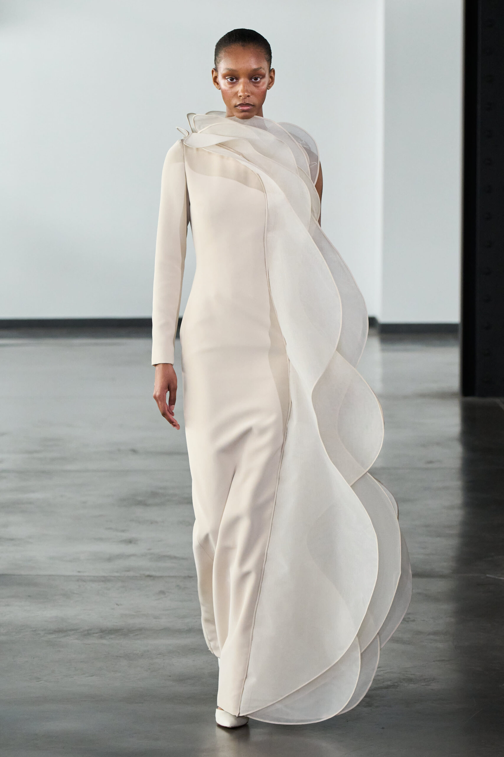 Rami Al Ali’s Fragments in Harmony: A Masterful Couture Ode to Unity and Light