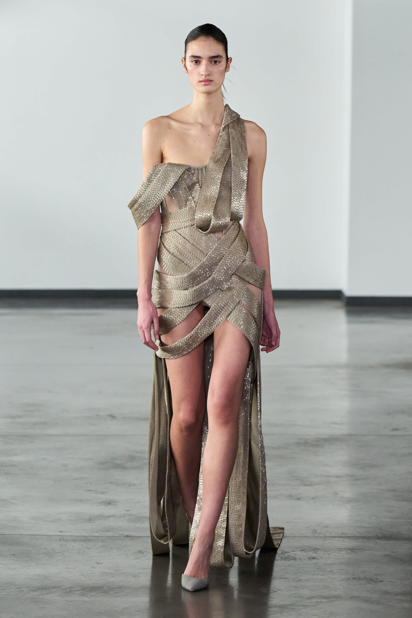 Rami Al Ali’s Fragments in Harmony: A Masterful Couture Ode to Unity and Light