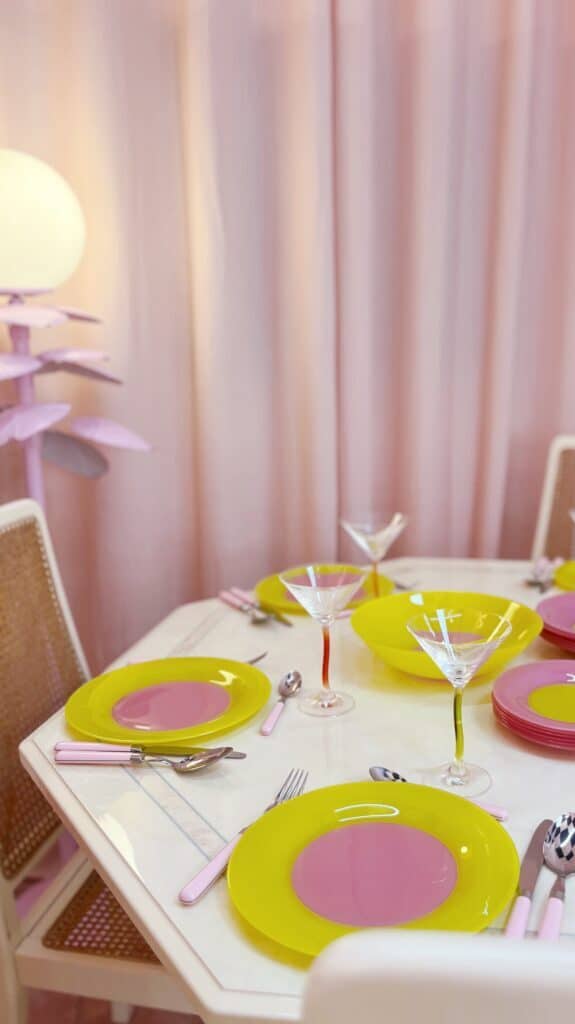 Club Barbara polychrome tableware