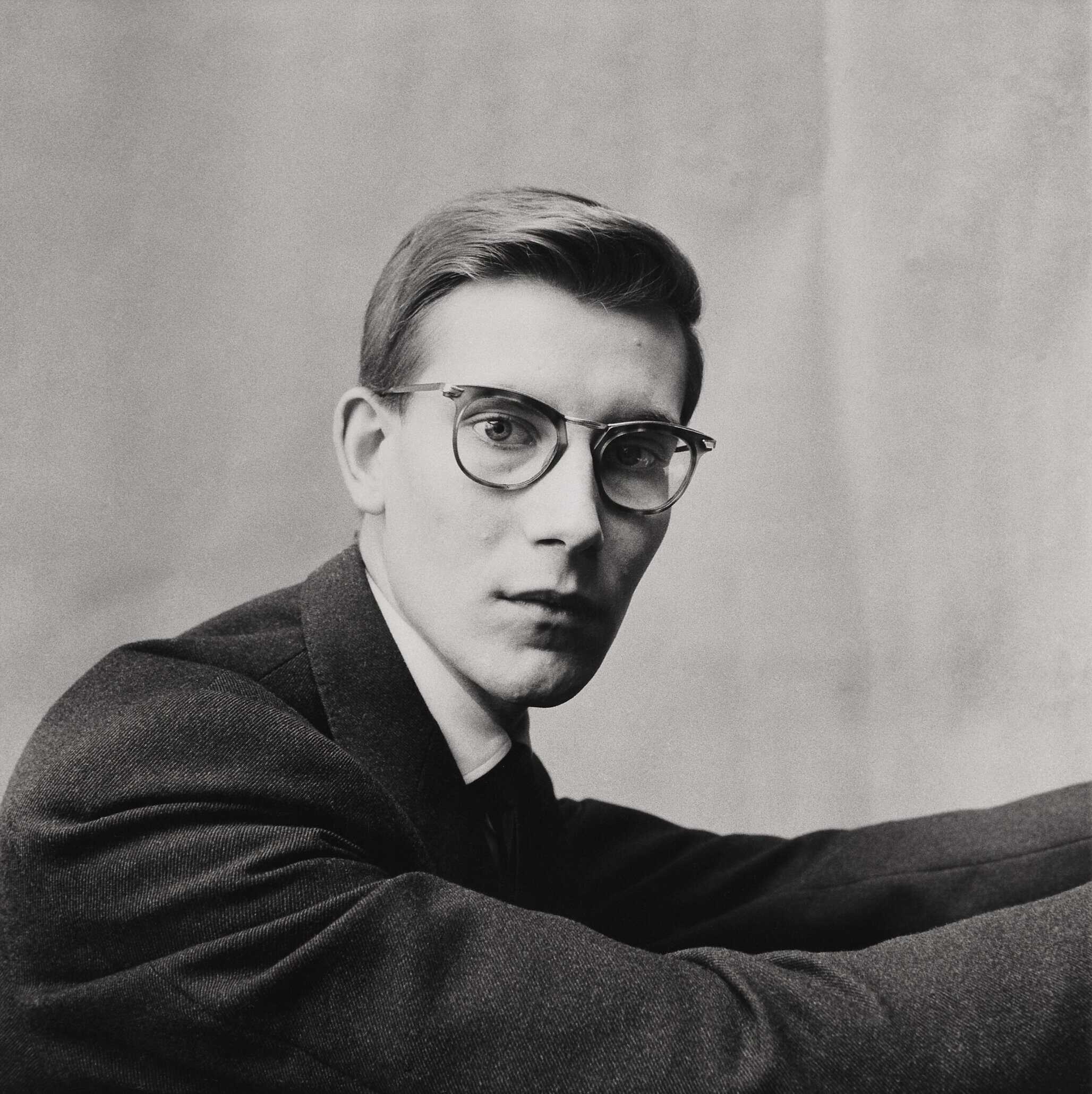 Young YVES SAINT LAURENT